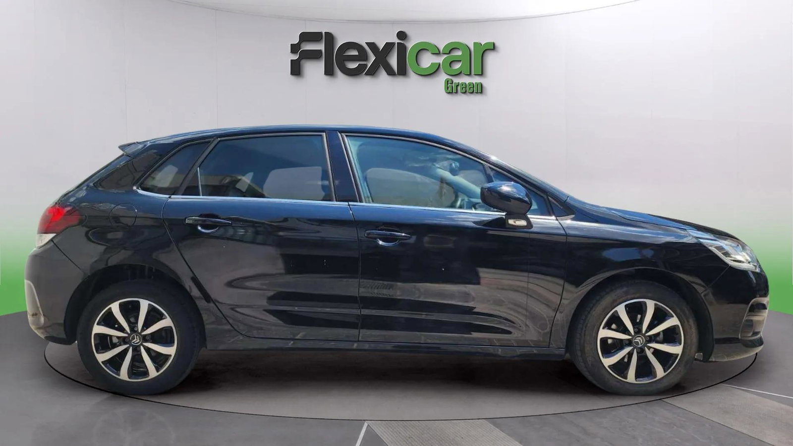 https://cdn-flexicar.caraffinity.it/public_appraisal_images_pro/images/stock/265452/MX8nLqq3Ah__WhatsApp Image 2026-05-30 at 16.49.23.jpg